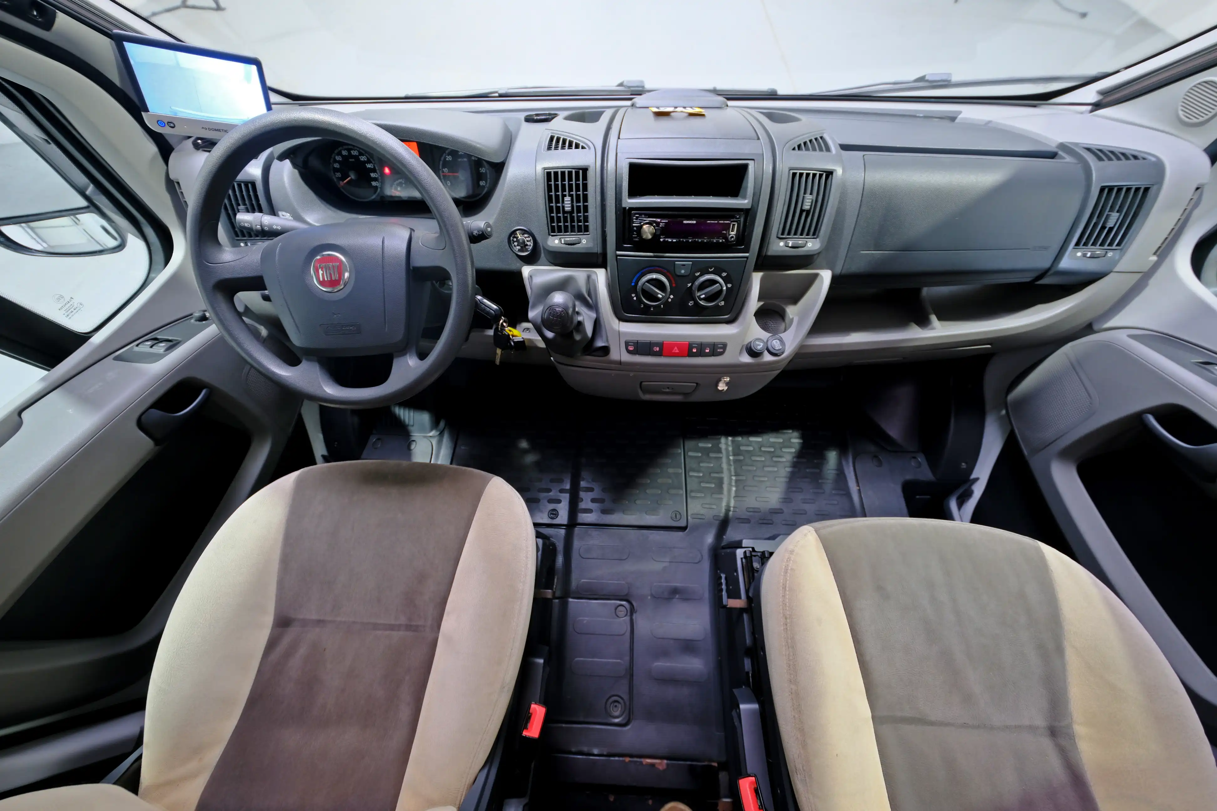 BUERSTNER Nexxo T 580